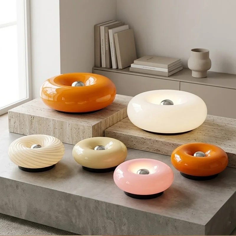Creatieve crème-oranje woonkam - Light Switch recensie en prijs